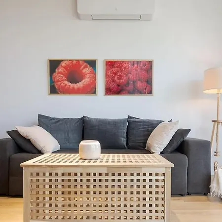 Estera Apt, 4 Guests, Self Check In, Free Parking Sofia
